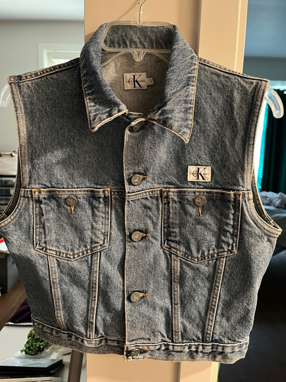 EUC Calvin Klein Vest 100 % Cotton Blue Denim Women's Smoke/Pet/scent FREE EUC